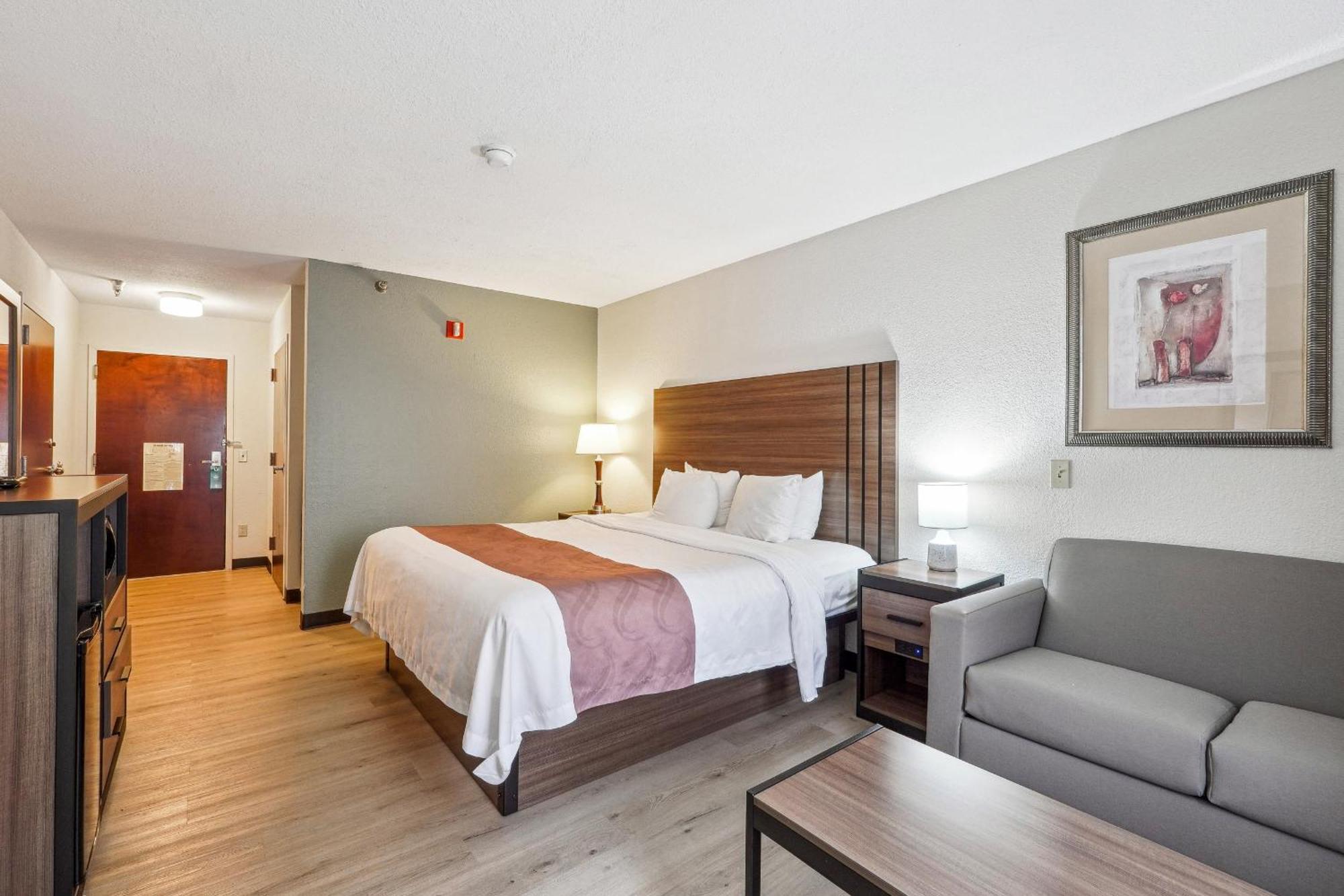 Quality Inn & Suites Досонвілль Екстер'єр фото